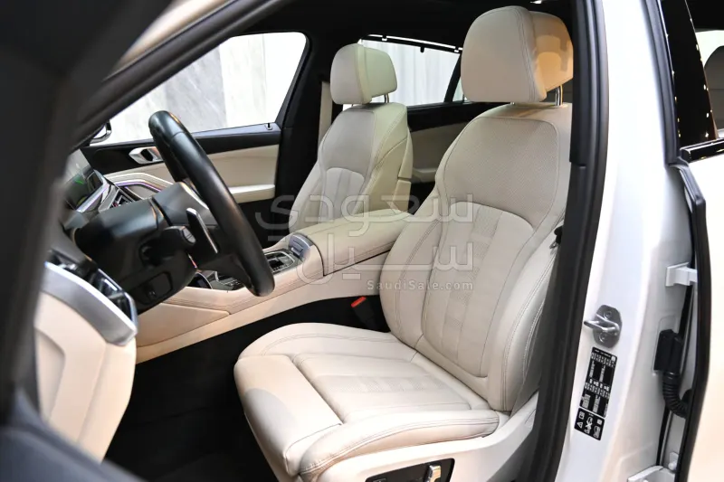 2023 بي ام دبليو الفئة اكس 6 إم كت