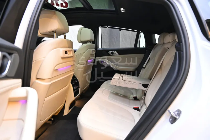 2023 بي ام دبليو الفئة اكس 6 إم كت