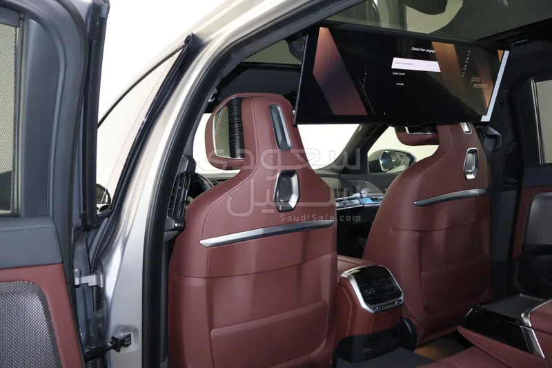 2024 بي ام دبليو الفئة السابعة 735أي