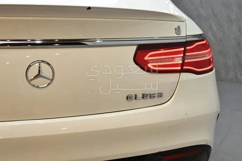 2016 مرسيدس - بنز جي إل إي 43 أي إم جي