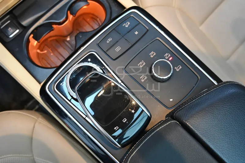 2016 مرسيدس - بنز جي إل إي 43 أي إم جي