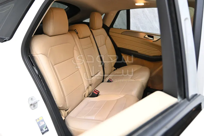 2016 مرسيدس - بنز جي إل إي 43 أي إم جي