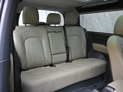 2021 لاند روفر ديفيندر 90