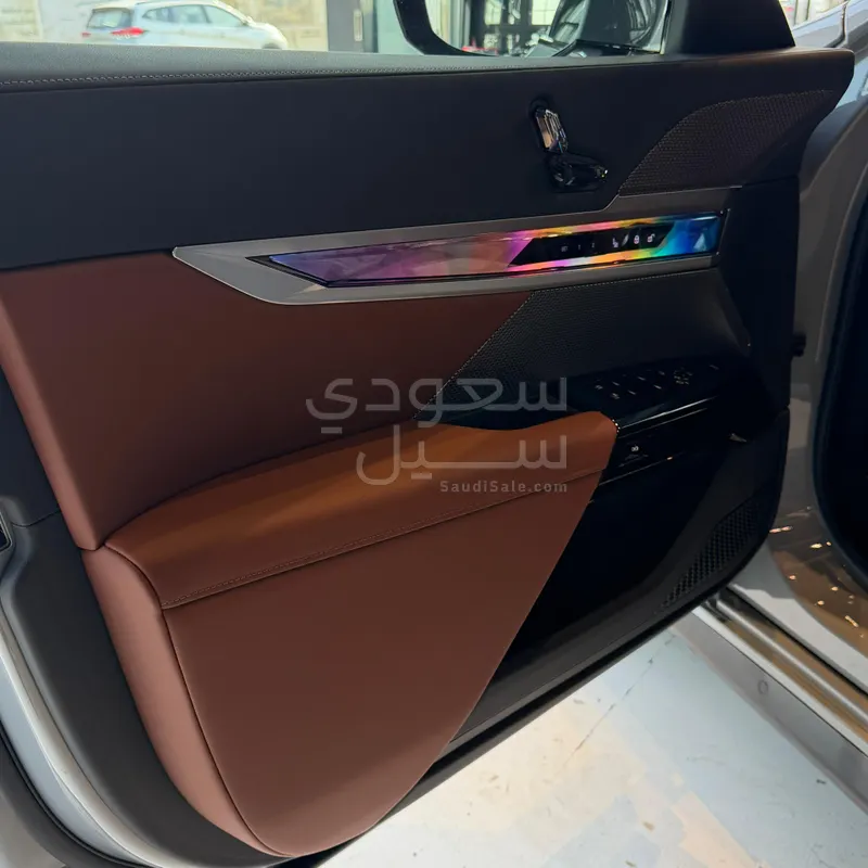 2026 بي ام دبليو الفئة السابعة 735أي