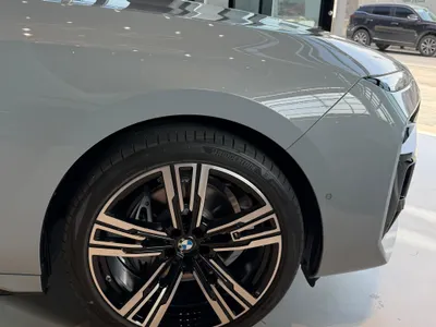 2026 بي ام دبليو الفئة السابعة 735أي