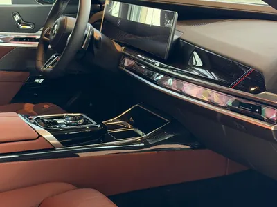 2026 بي ام دبليو الفئة السابعة 735أي