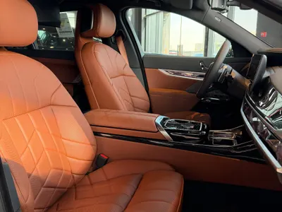 2026 بي ام دبليو الفئة السابعة 735أي