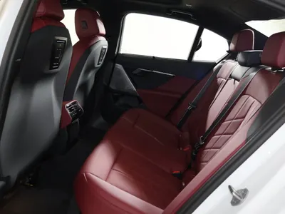 2025 بي ام دبليو الفئة الخامسة 520 أي إم كت