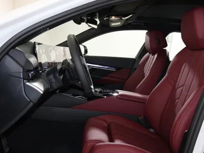 2025 بي ام دبليو الفئة الخامسة 520 أي إم كت