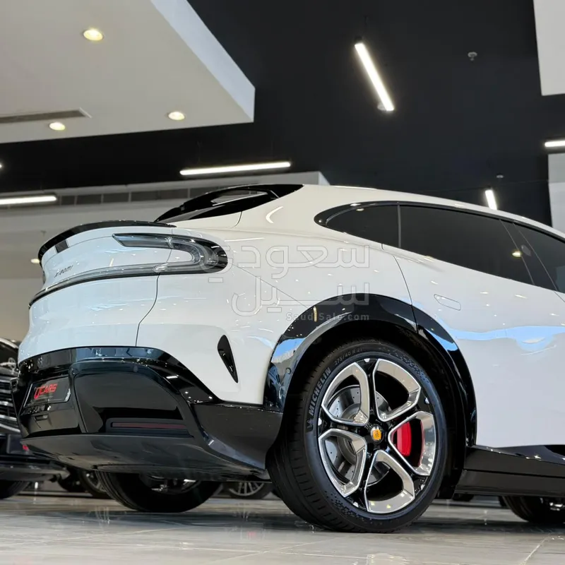 2025 شاومي اس يو 7 ماكس