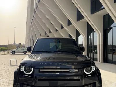 2025 لاند روفر ديفيندر