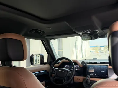 2025 لاند روفر ديفيندر