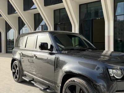 2025 لاند روفر ديفيندر