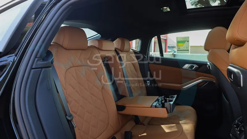 2026 بي ام دبليو الفئة اكس 6 إم كت