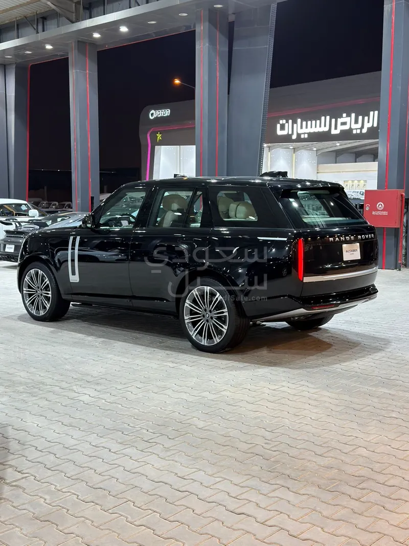 2025 لاند روفر رينج روفر اوتوبيوغرافي