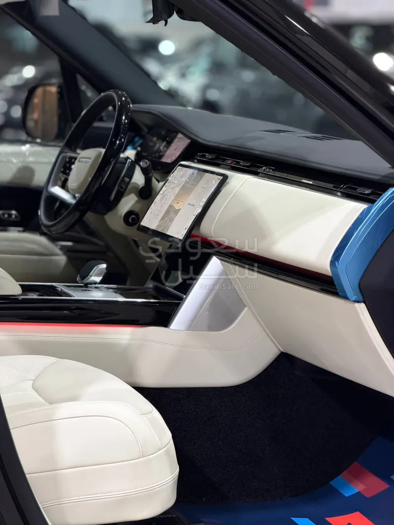 2025 لاند روفر رينج روفر اوتوبيوغرافي