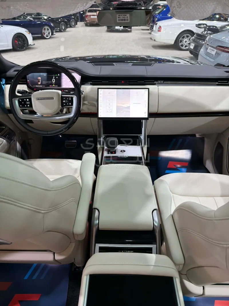 2025 لاند روفر رينج روفر اوتوبيوغرافي