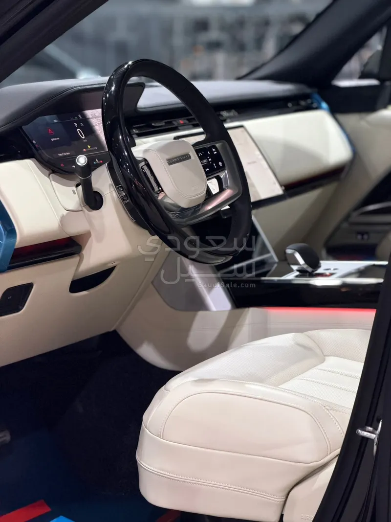 2025 لاند روفر رينج روفر اوتوبيوغرافي