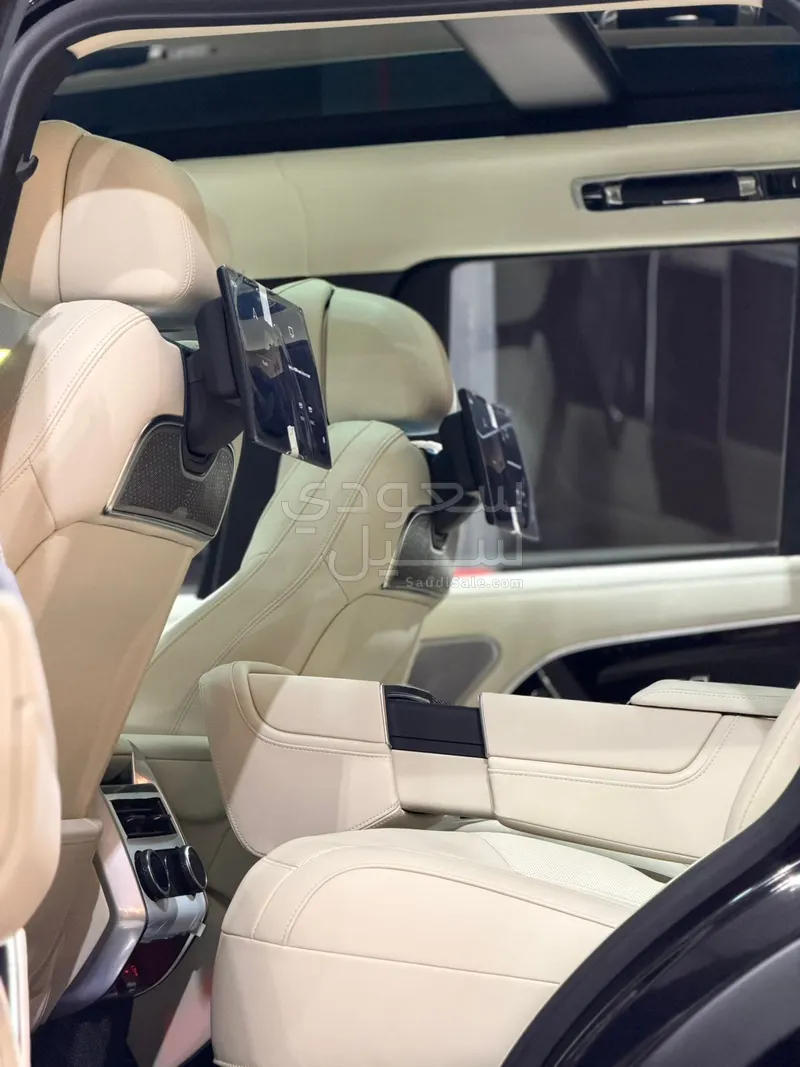 2025 لاند روفر رينج روفر اوتوبيوغرافي