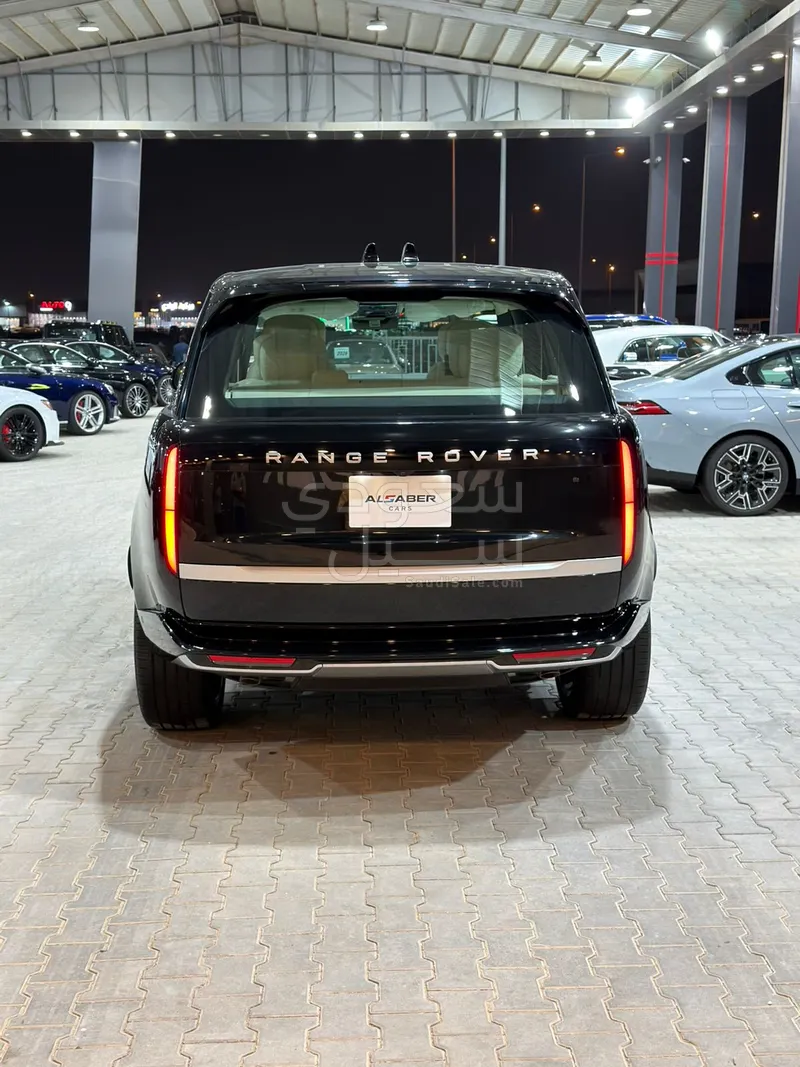 2025 لاند روفر رينج روفر اوتوبيوغرافي