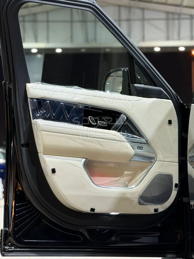 2025 لاند روفر رينج روفر اوتوبيوغرافي