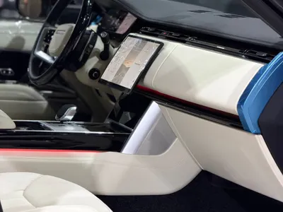 2025 لاند روفر رينج روفر اوتوبيوغرافي