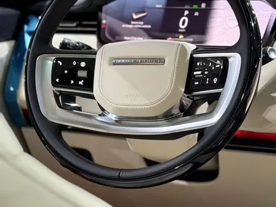 2025 لاند روفر رينج روفر اوتوبيوغرافي