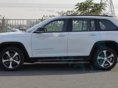 2025 جييب جراند شيروكي ليمتد بلس