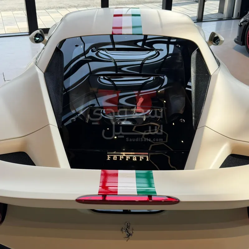 2020 فيراري اف 8