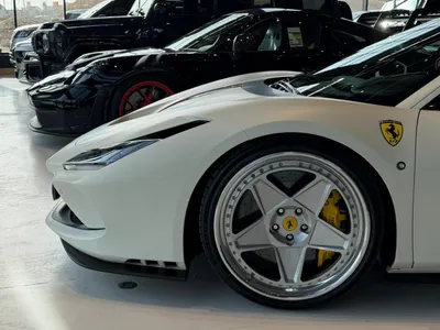 2020 فيراري اف 8