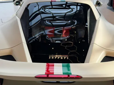 2020 فيراري اف 8