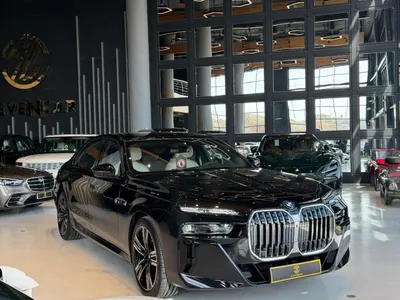 2026 بي ام دبليو الفئة السابعة 735أي