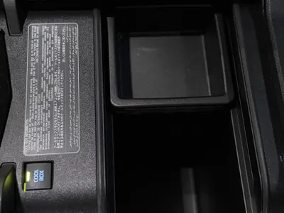 2024 تويوتا لاند كروزر جي اكس ار