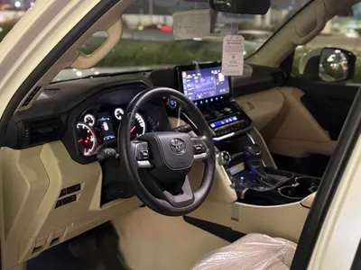 2024 تويوتا لاند كروزر جي اكس ار