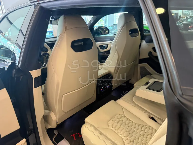 2020 لمبرجيني اوروس