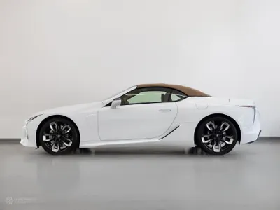 2025 لكزس إل سي 500