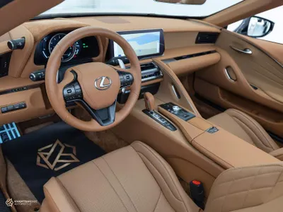 2025 لكزس إل سي 500
