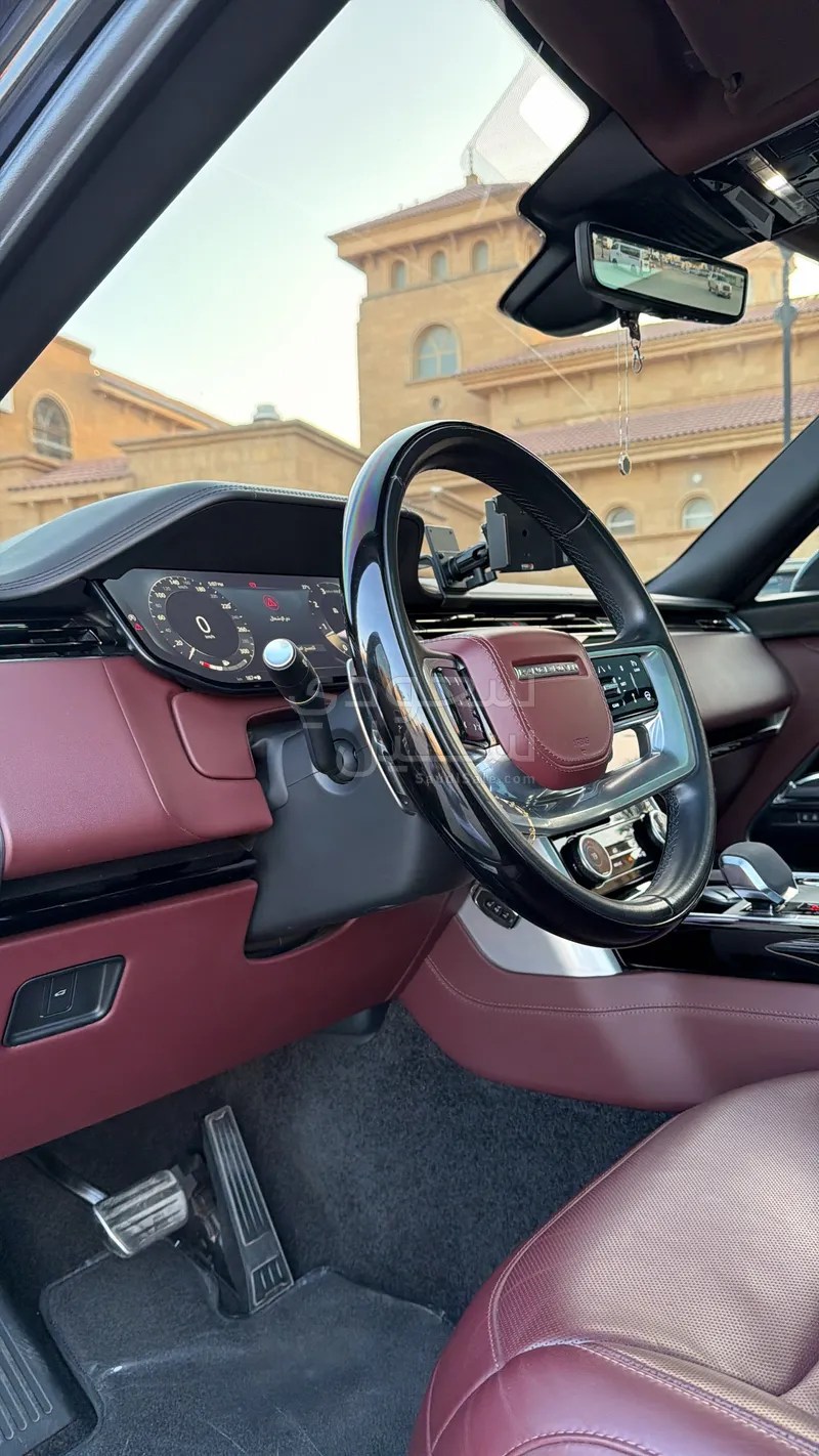 2023 لاند روفر رينج روفر فوج اوتوبيوغرافي