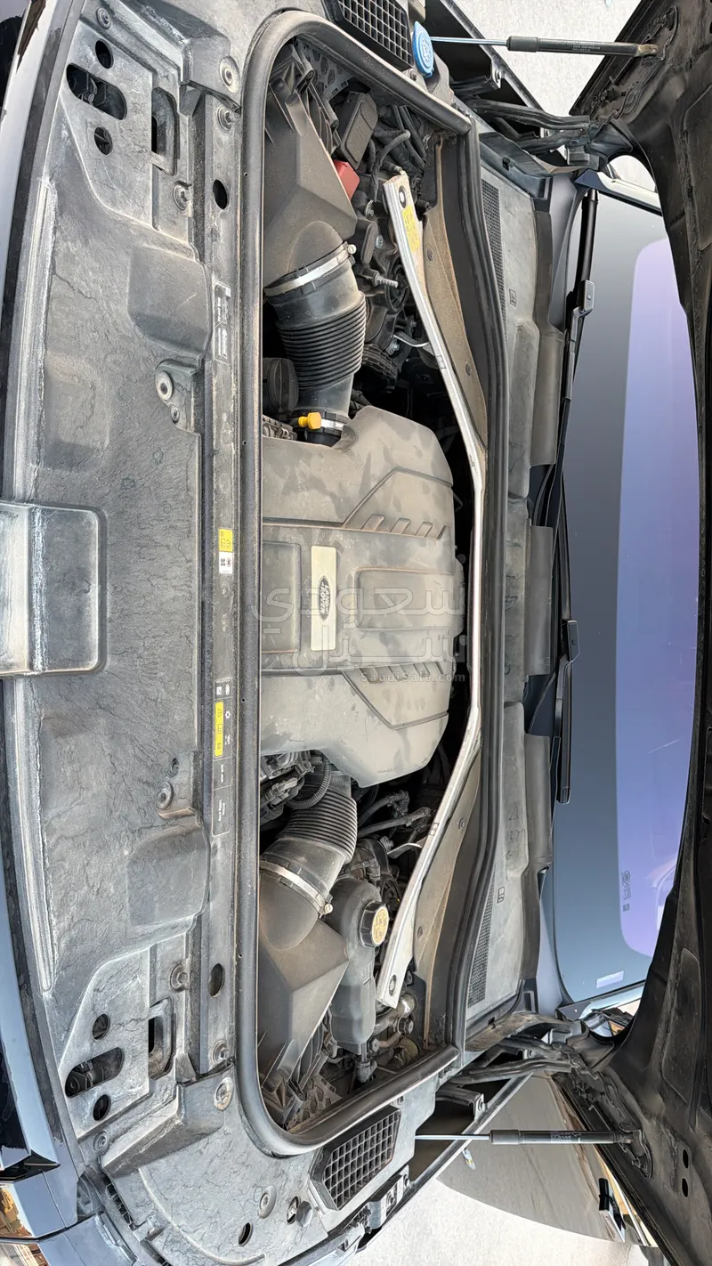 2023 لاند روفر رينج روفر فوج اوتوبيوغرافي