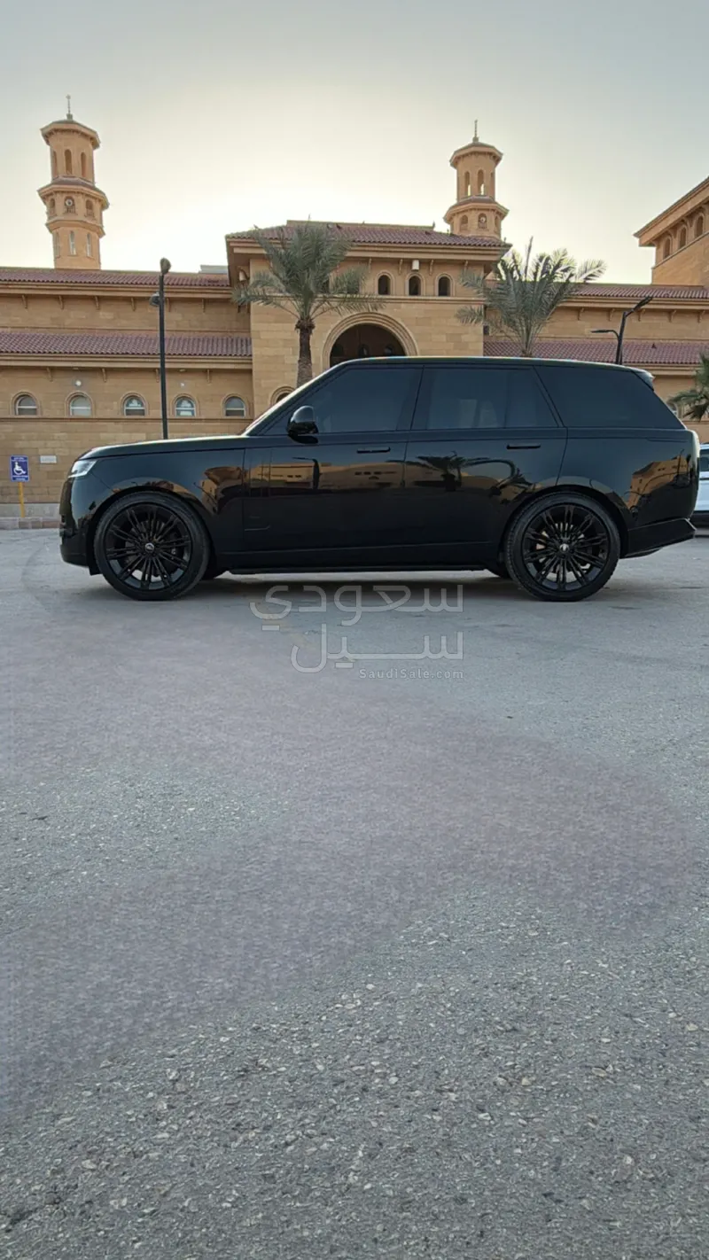 2023 لاند روفر رينج روفر فوج اوتوبيوغرافي