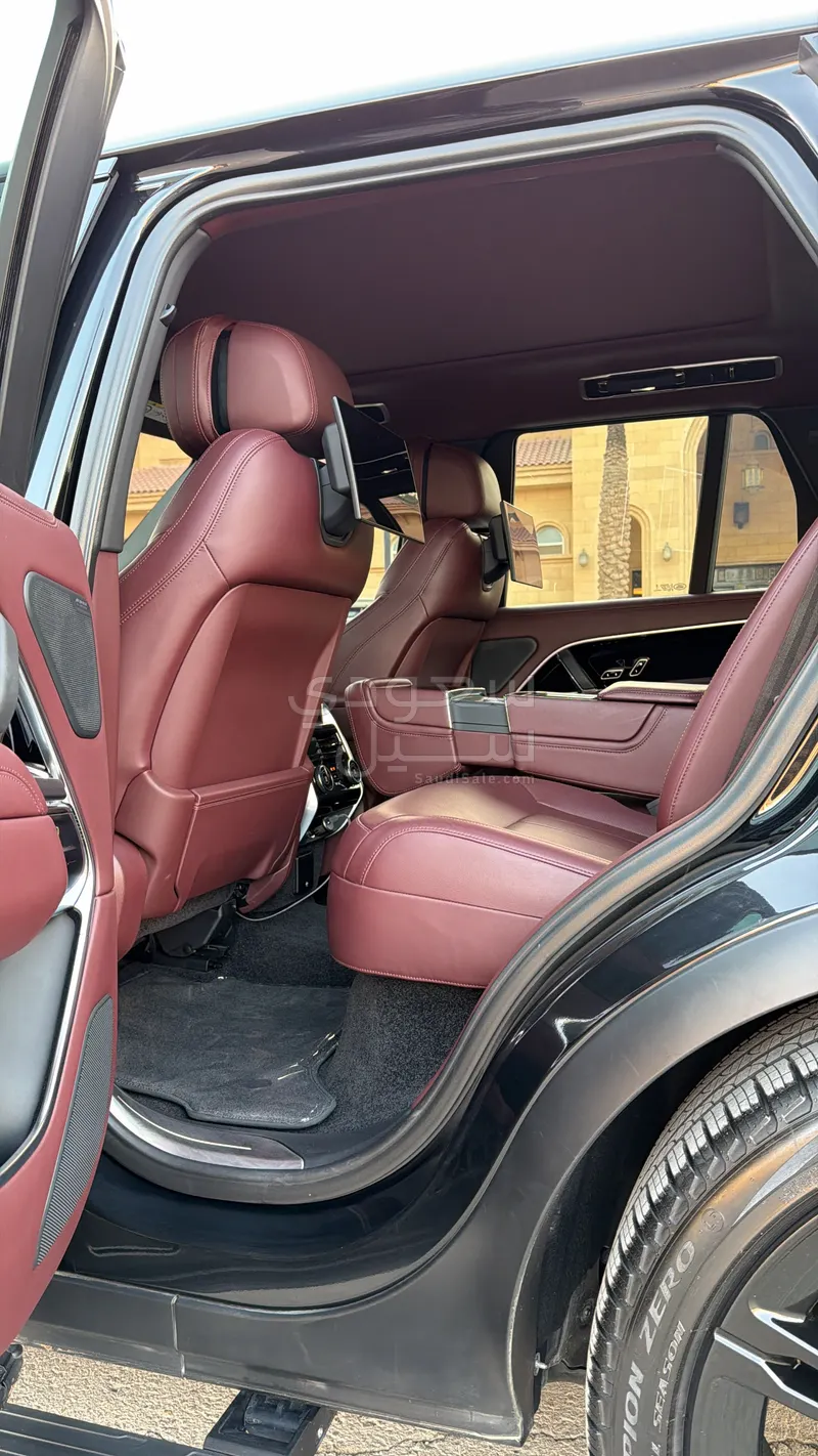 2023 لاند روفر رينج روفر فوج اوتوبيوغرافي