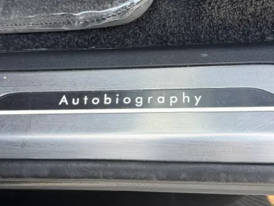 2023 لاند روفر رينج روفر فوج اوتوبيوغرافي