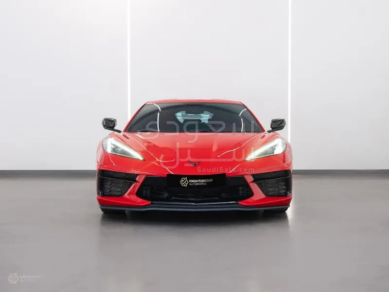 2021 شفروليه كورفيت سي 8