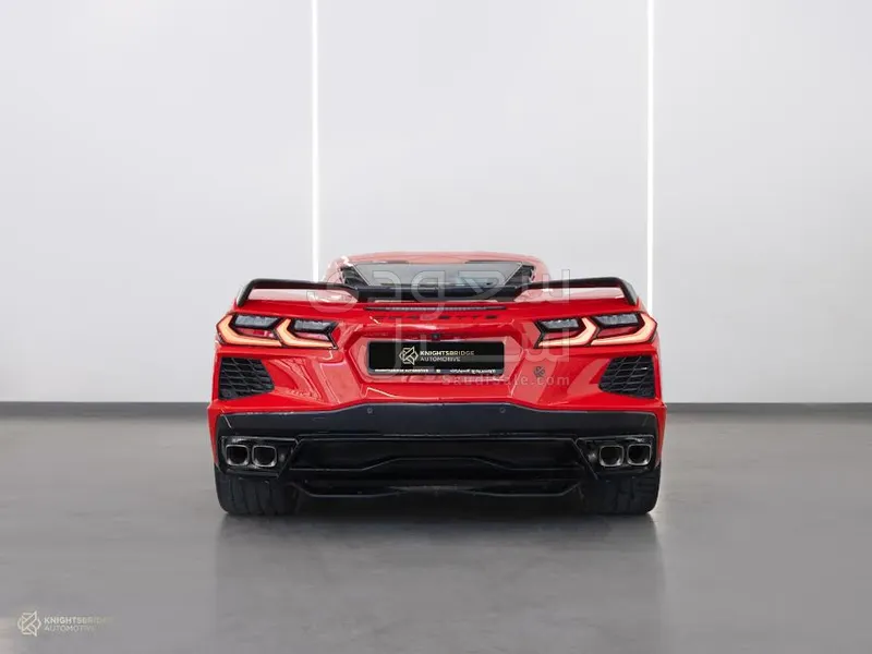 2021 شفروليه كورفيت سي 8