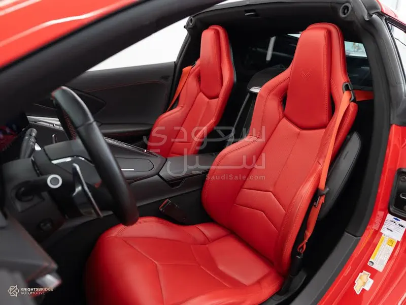 2021 شفروليه كورفيت سي 8