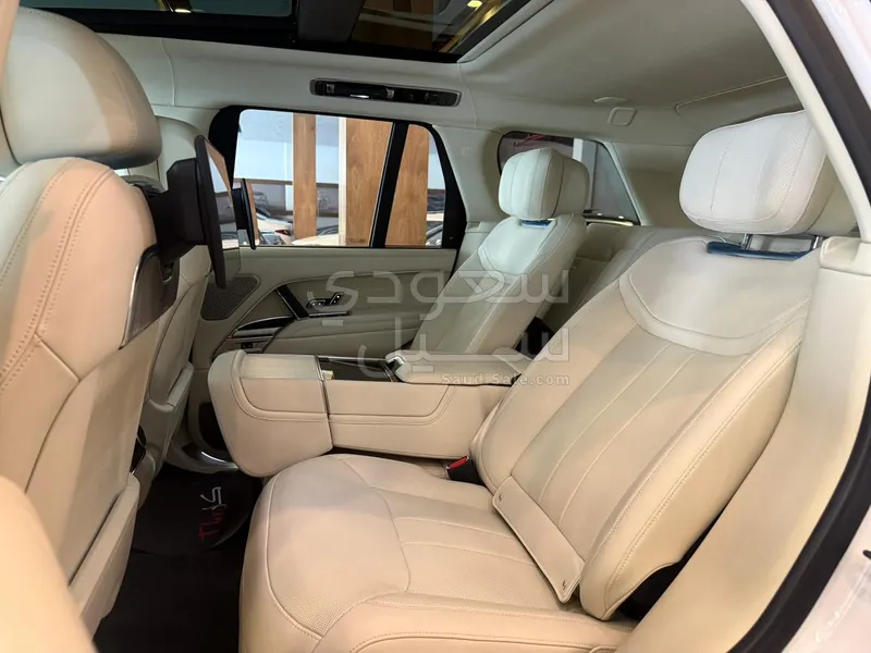 2024 لاند روفر رينج روفر اوتوبيوغرافي