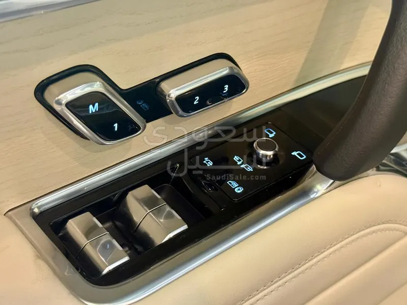 2024 لاند روفر رينج روفر اوتوبيوغرافي