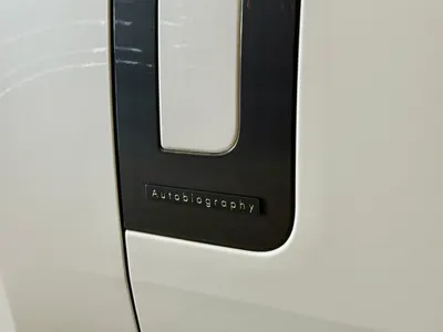 2024 لاند روفر رينج روفر اوتوبيوغرافي