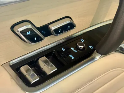 2024 لاند روفر رينج روفر اوتوبيوغرافي