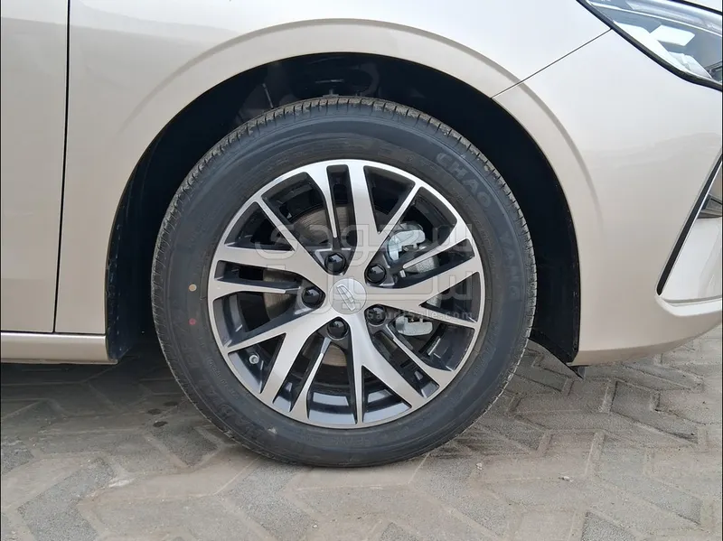 2026 جيلي امجراند